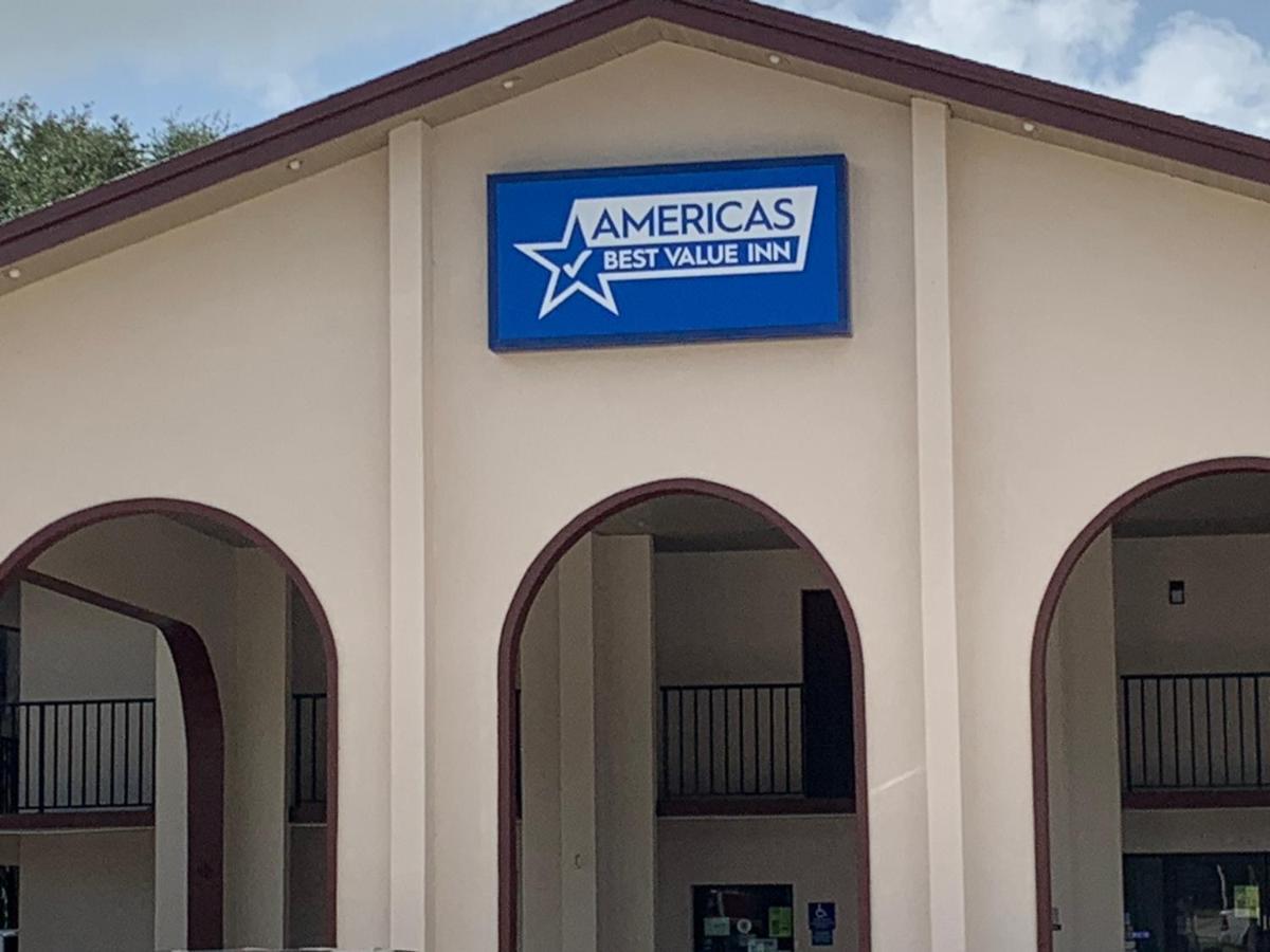 Americas Best Value Inn & Suites Мелбърн Екстериор снимка